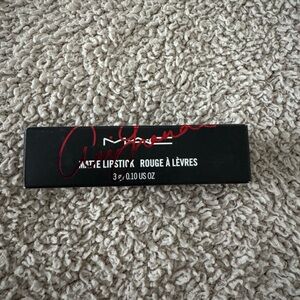 Ariana Grande Viva glam 2